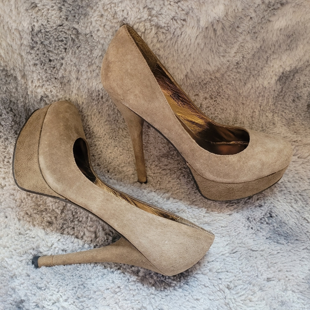 Zigisoho sz 6.5 taupe heels